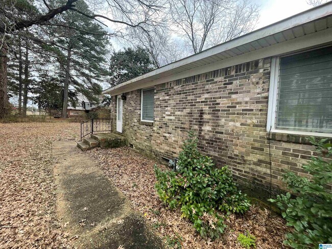 Building Photo - 6219 Johnson Rd