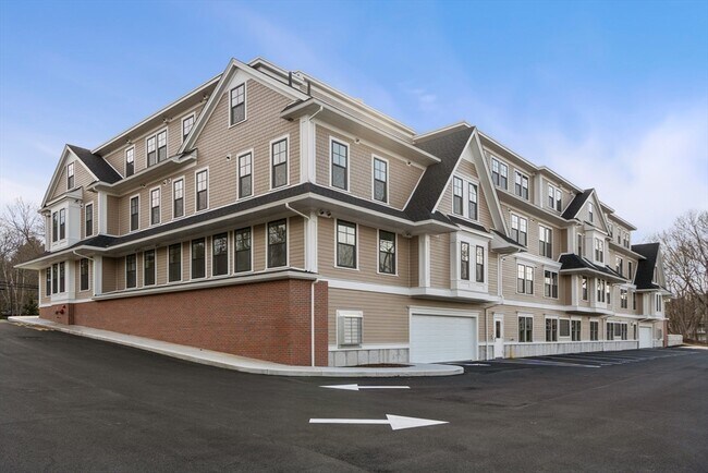 Building Photo - 26 Union St