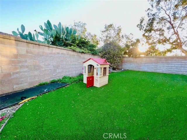 Building Photo - 7146 Windemere Pl