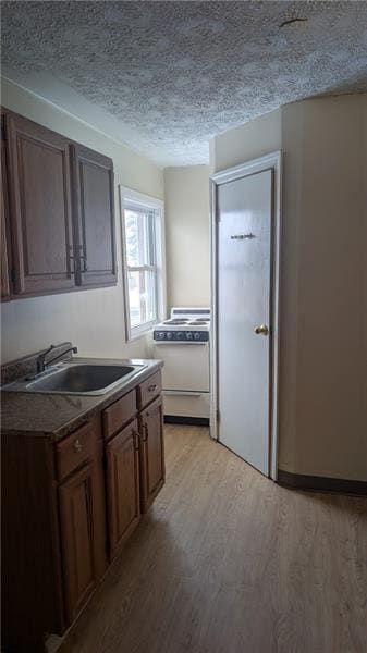 Building Photo - 585 Fayette St