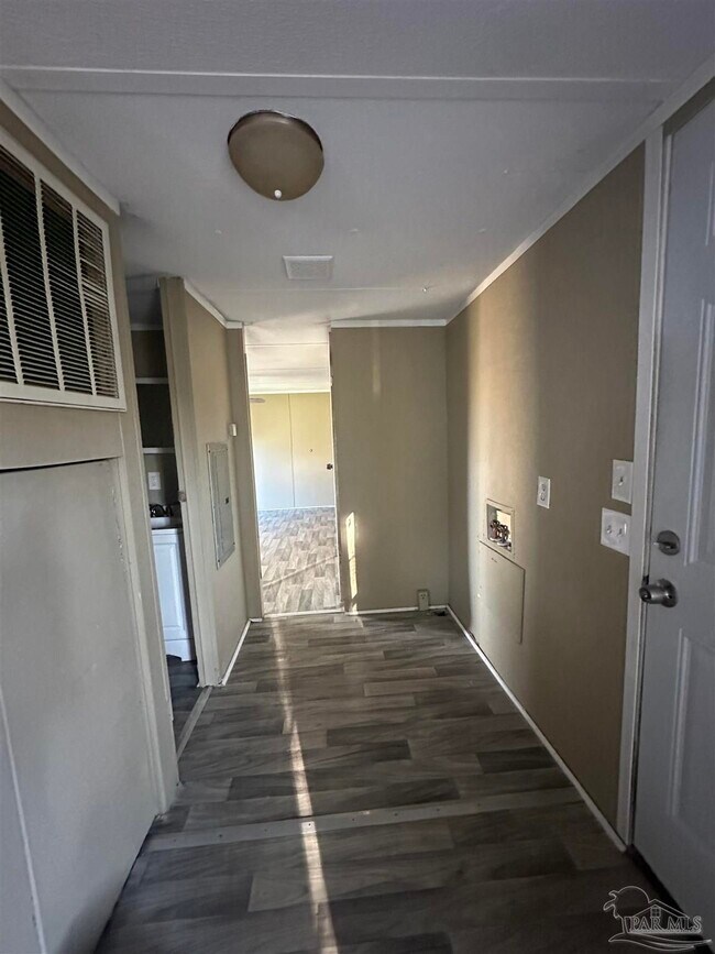 Building Photo - 2866 Pine Forest Rd