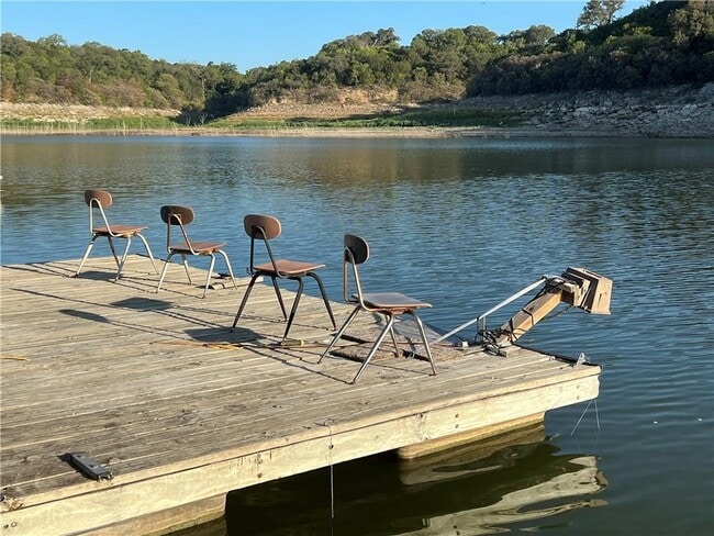 Building Photo - 1345 Lakeshore Dr