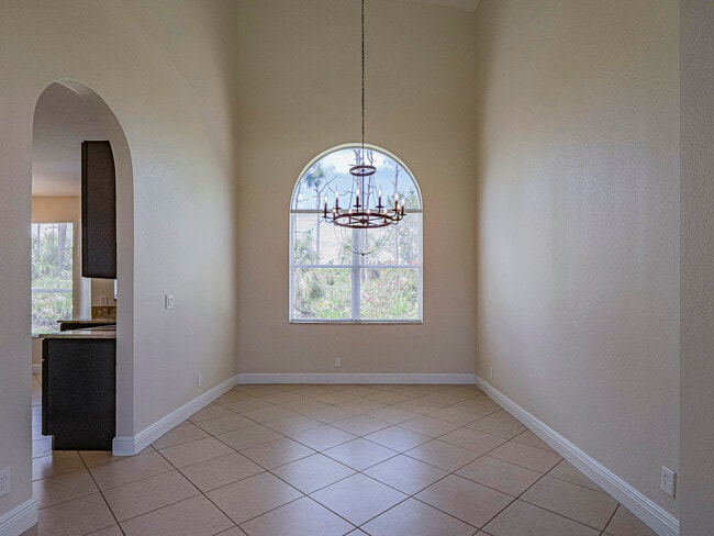 Building Photo - 5605 Spanish River Rd