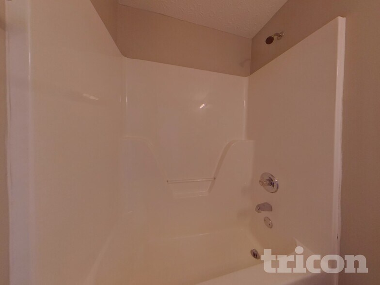 Building Photo - 3710 Michaels Creek Way