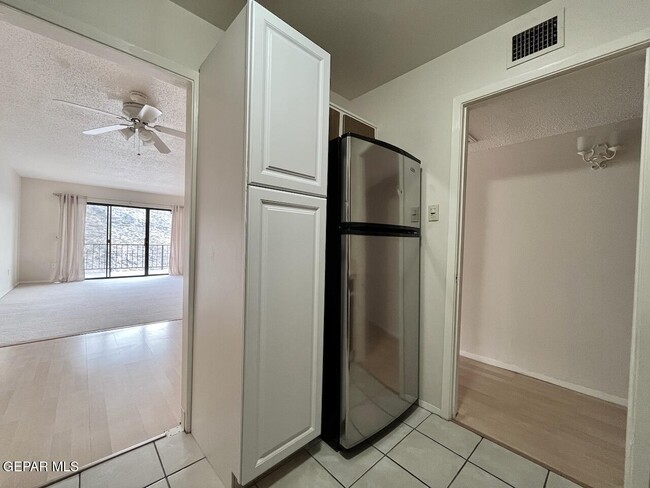 Building Photo - 4800 N Stanton St