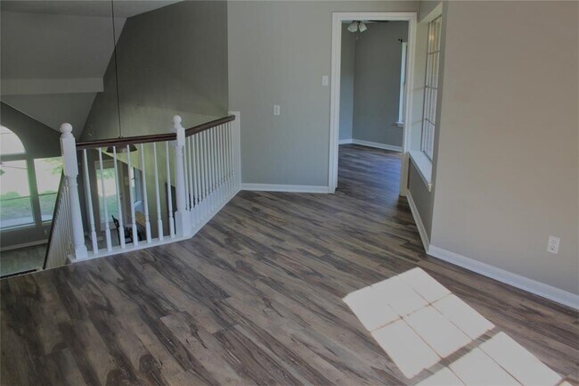 Building Photo - 20910 Kings Clover Ct