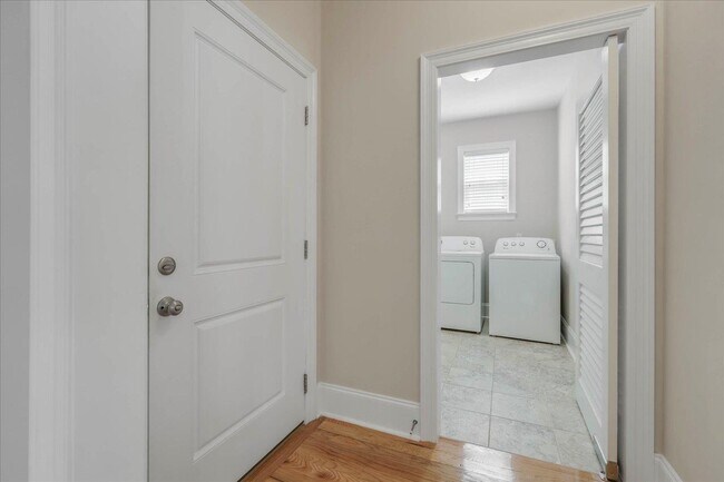 Building Photo - 2776 Palafox Ln