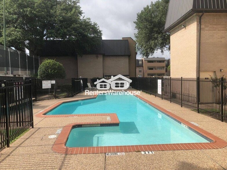 Building Photo - 8433 Hearth Dr