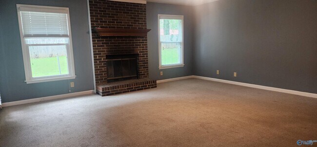 Building Photo - 1006 Wood Cir