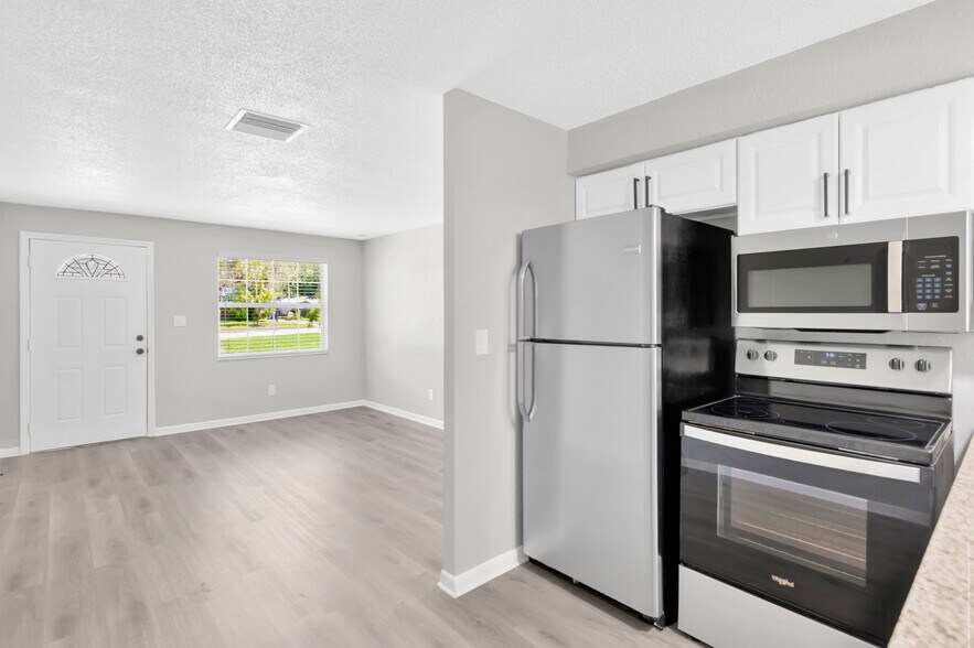 Building Photo - 1354 Tioga Ave
