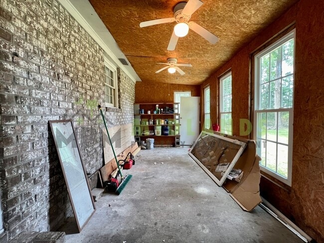 Building Photo - 357 Creighton Dr