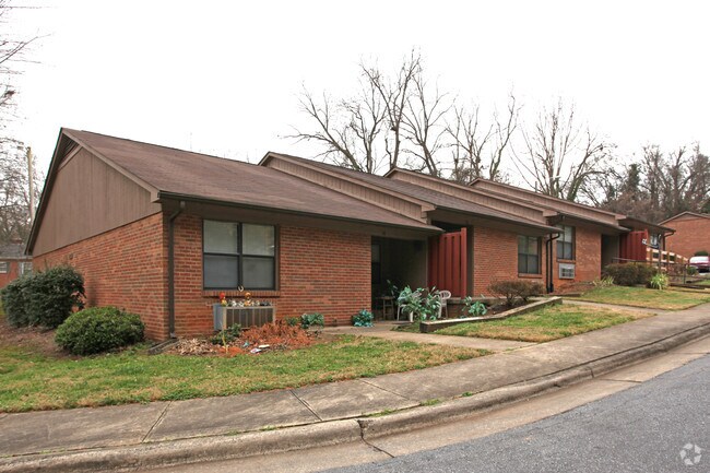 Building Photo - Southmont Apartments