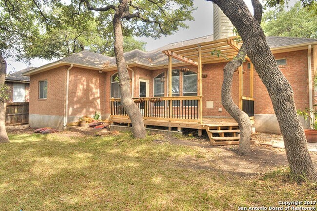 Building Photo - 4 Bedroom/2 Bath Auburn Oaks Subdivision