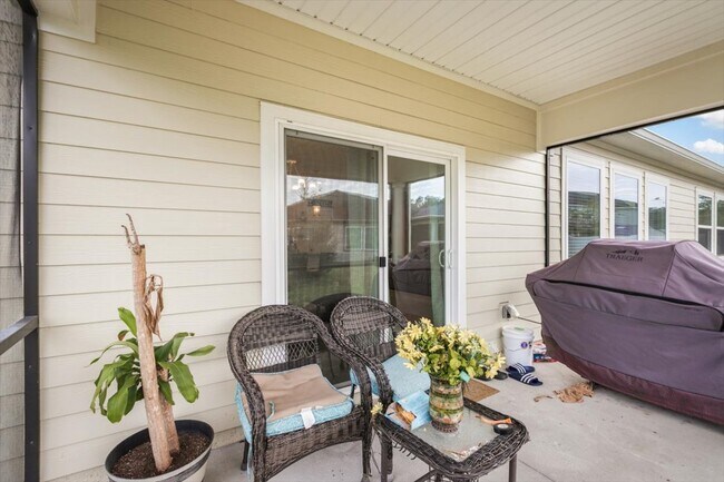 Building Photo - 5624 Lily Hill Ct