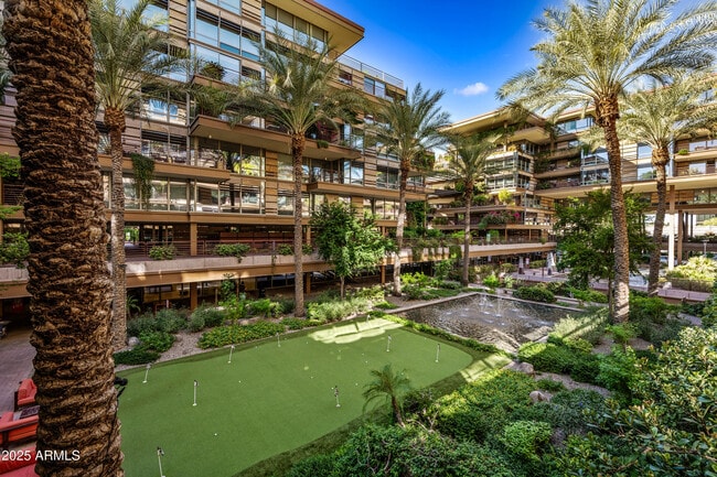 Building Photo - 7167 E Rancho Vista Dr