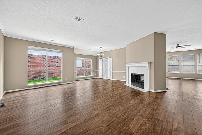 Building Photo - 2143 Mossy Trail Dr