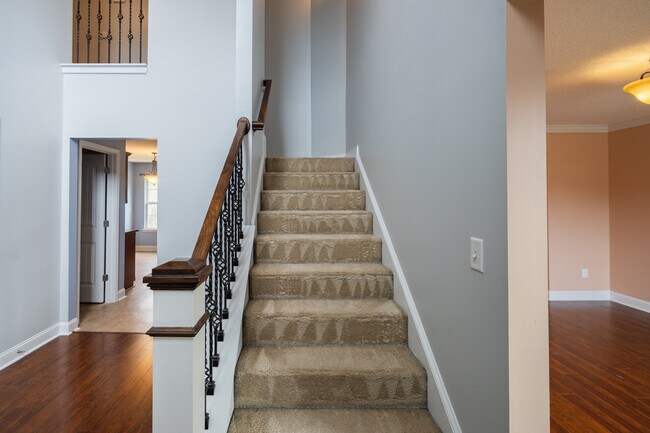 Building Photo - 157 Outpost Trl