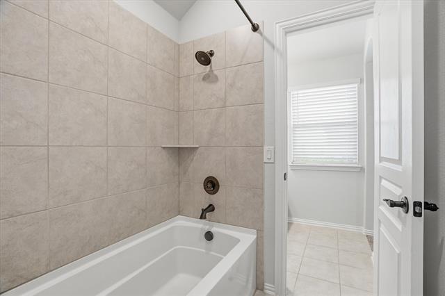 Building Photo - 7228 Windy Ridge Dr