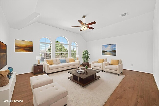 Building Photo - 24919 Spring Aspen Ct