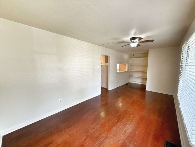 Building Photo - Unbeatable Location – Walk to the Comal Ri...