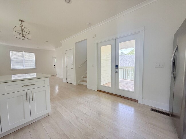 Building Photo - Pet-Friendly 3-Bedroom Home with Modern Features, Covered Deck & Bright Open Space