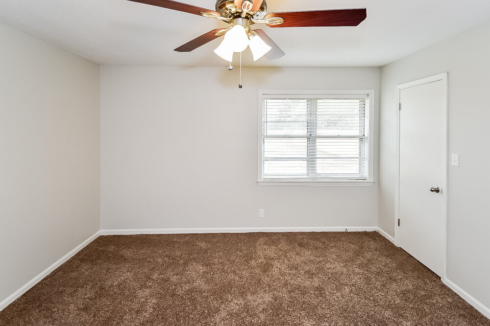 Building Photo - 9077 Neil Ave