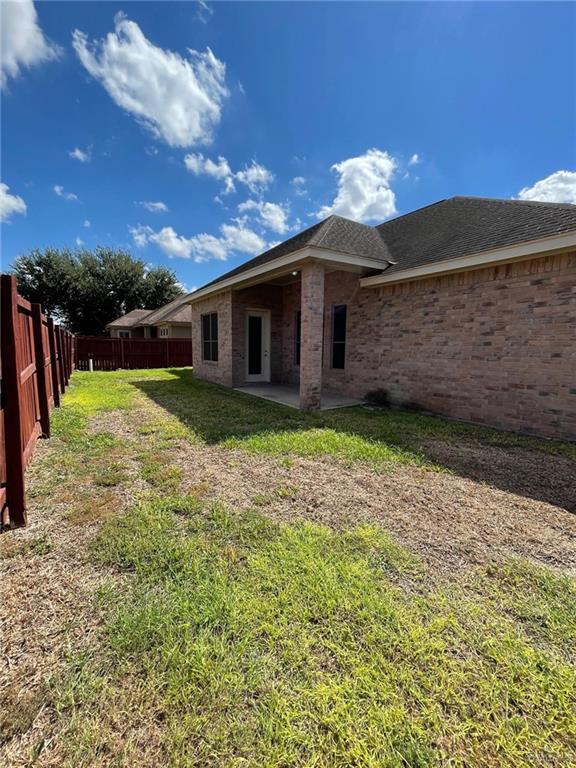 Building Photo - 16 5th St