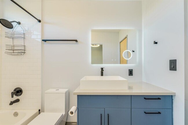 Building Photo - 4801 S Congress Ave