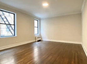 Building Photo - 437 Orchard St