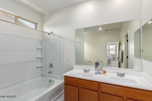 Building Photo - 40838 W Somers Dr