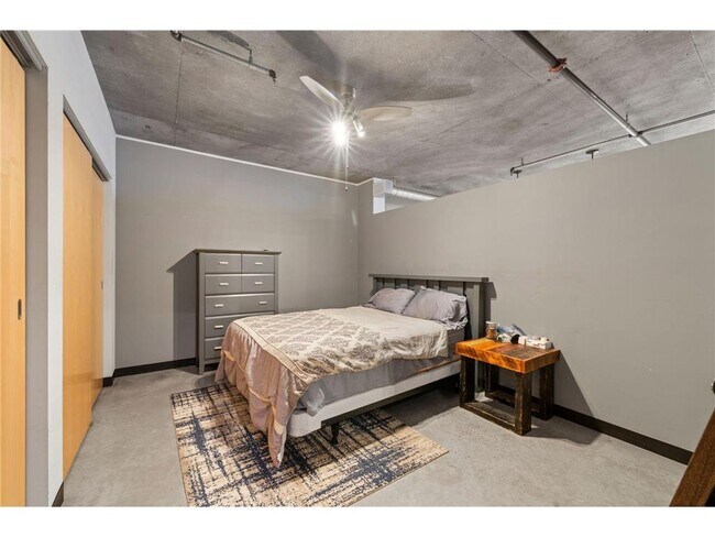 Building Photo - 730 N 4th St