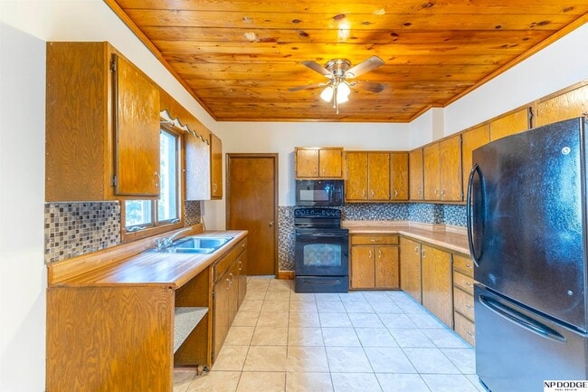 Building Photo - 3224 S 32nd Ave