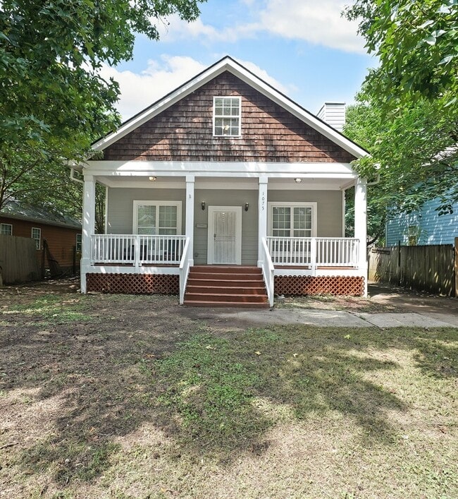 Primary Photo - 1075 McDaniel St SW