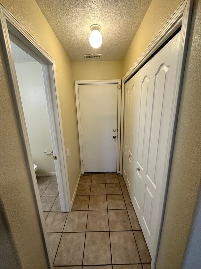 Building Photo - 760 Bear Grass Ct SW