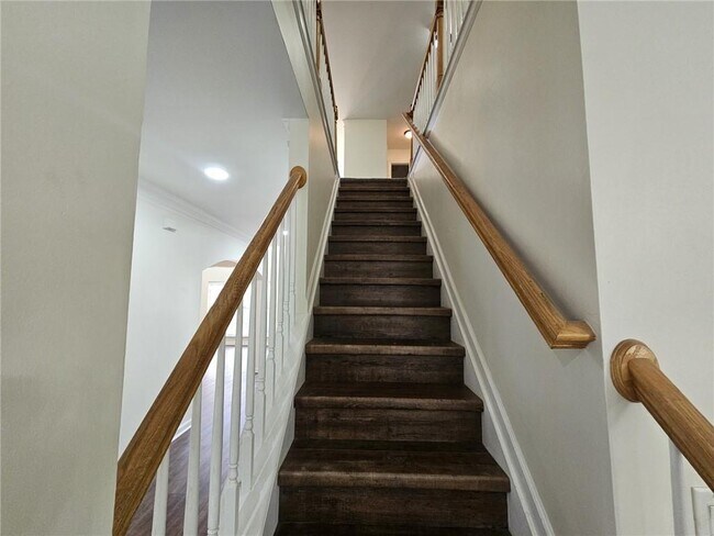 Building Photo - 1186 Scenic View Cir
