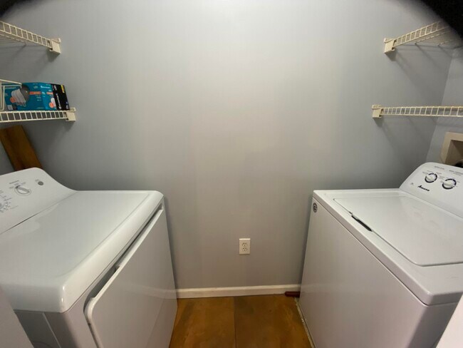 Building Photo - 3602 NW Adriatic Ln