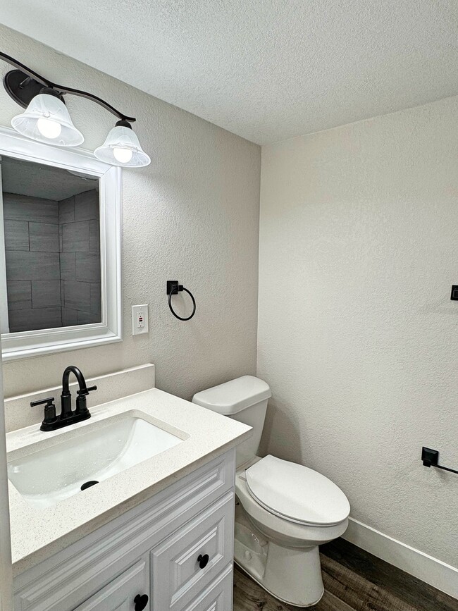 Building Photo - 3250 Meade St