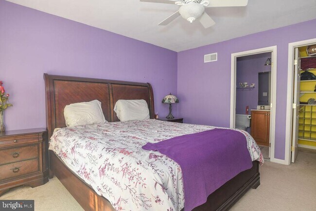 Building Photo - 205 Dangina Dr