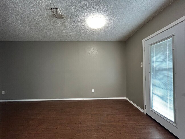 Building Photo - Saginaw Texas Homes for Rent "Eagle Mtn-Sa...