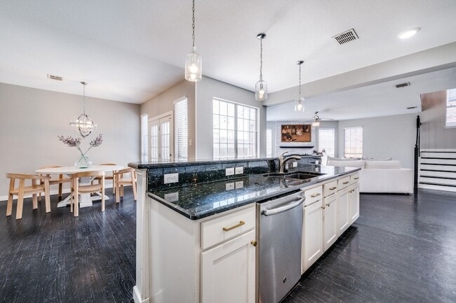Building Photo - 4308 Boca Raton Dr