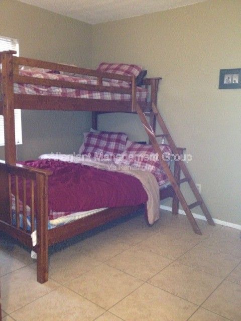 Building Photo - 2396 Turpin Dr