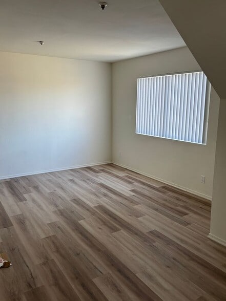 Building Photo - 6431 Los Robles Ave