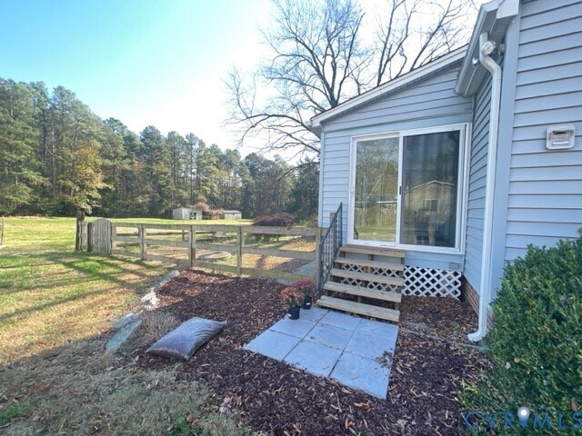 Building Photo - 15352 Binns Rd