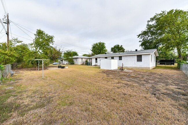 Building Photo - Newly Remodeled 3 Bedroom Home in Killeen!