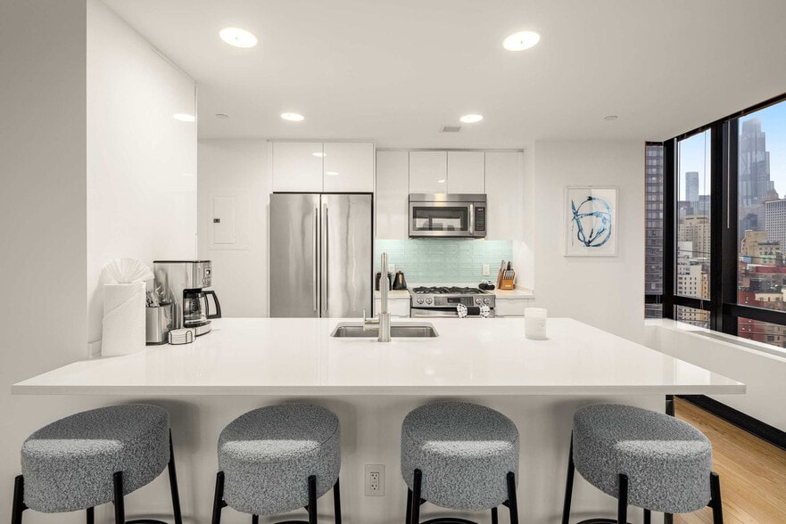 Building Photo - 1113 York Ave