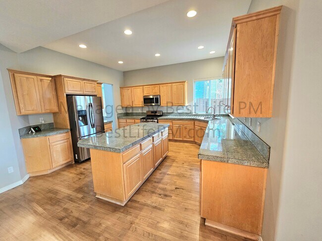 Building Photo - 11040 SE William Otty Rd