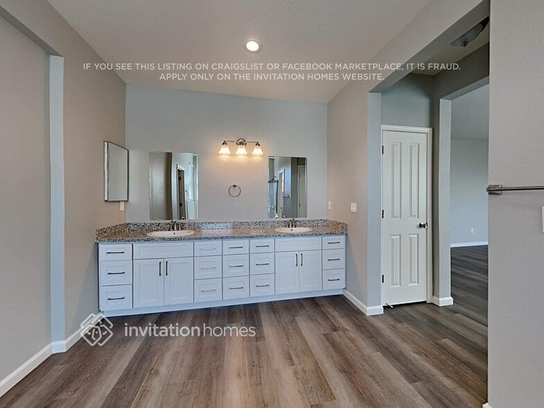 Building Photo - 5484 Summerfield Dr