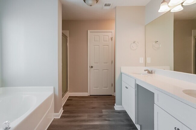 Building Photo - 5505 Somer Ridge Ct