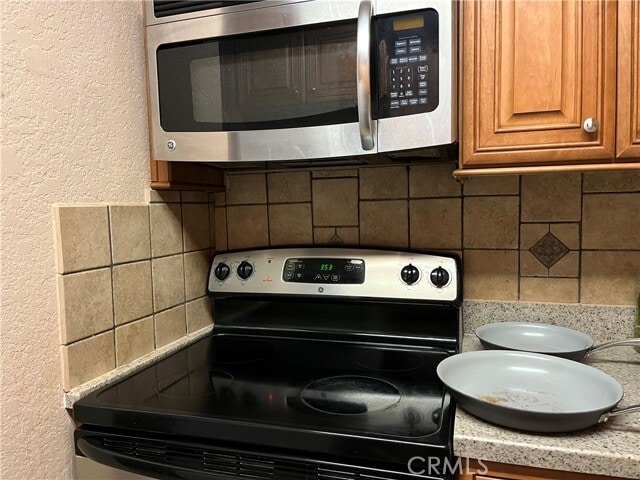 Building Photo - 22852 Hilton Head Dr