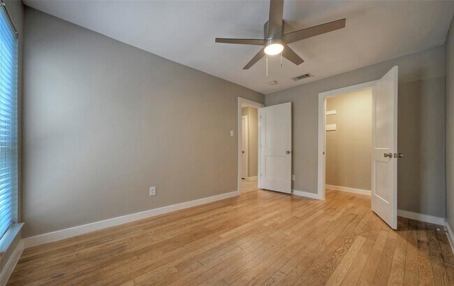 Building Photo - 104 Skyloop Dr